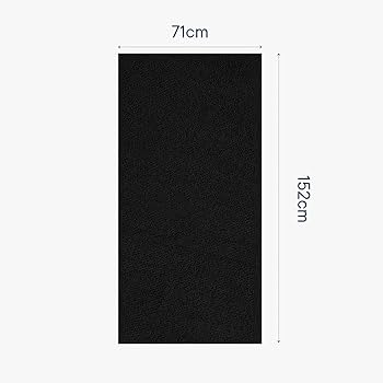 Black rectangular mat with dimensions 71cm x 152cm on a white background