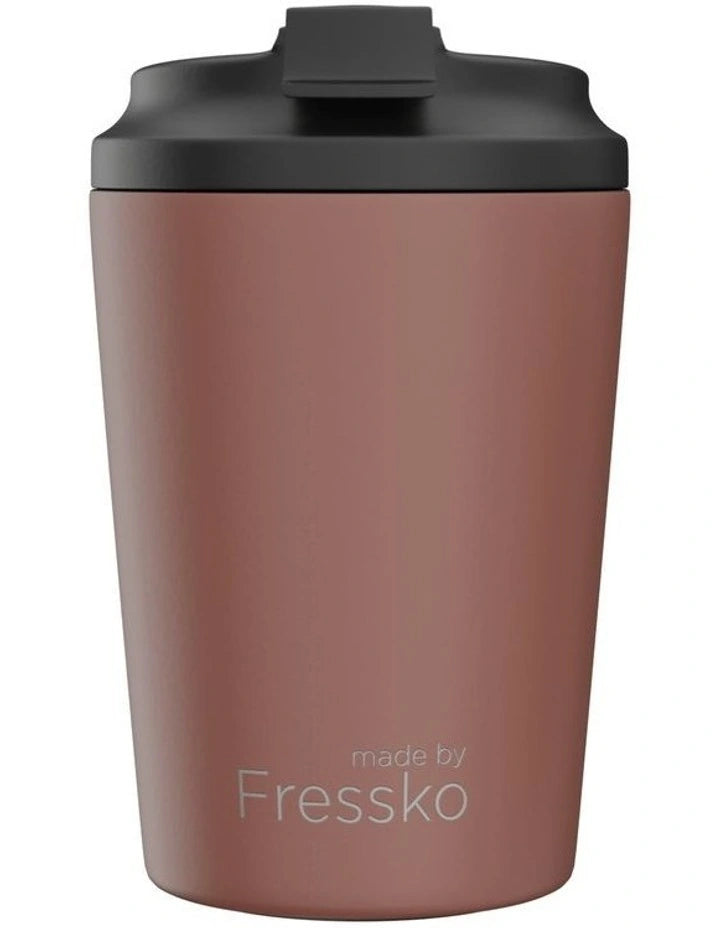 Brown tumbler with black lid on a white background, branded 'made by Fressko'.